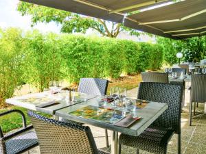 Ibis Laval Le Relais DARMOR - Dining Experiences at the Hotel
