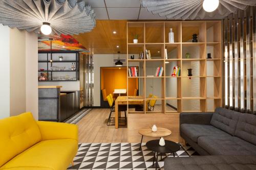 Ibis Marseille Centre Prefecture - Accessibility & Location