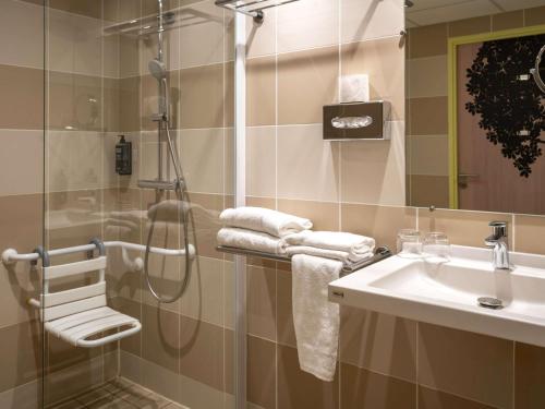 Ibis Styles Guéret - Room Types and Features