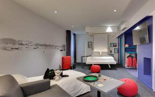 Ibis Styles Nantes Centre Gare - Room Options and Features