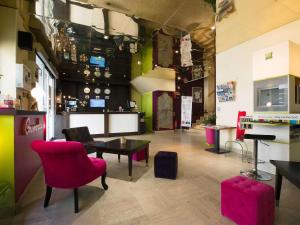 Ibis Styles Nantes Centre Place Royale - Amenities and Services