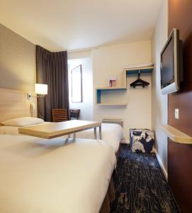 Ibis Styles Ouistreham - Room Features and Amenities