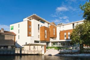 Ibis Styles Troyes Centre - Facilities and Services