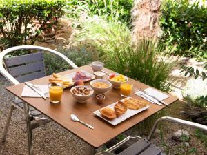 Ibis Tours Centre Station - Dining Options