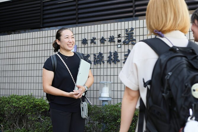 Interpreter Who Serves the City Services for 4 and 8 Hours - Booking Information
