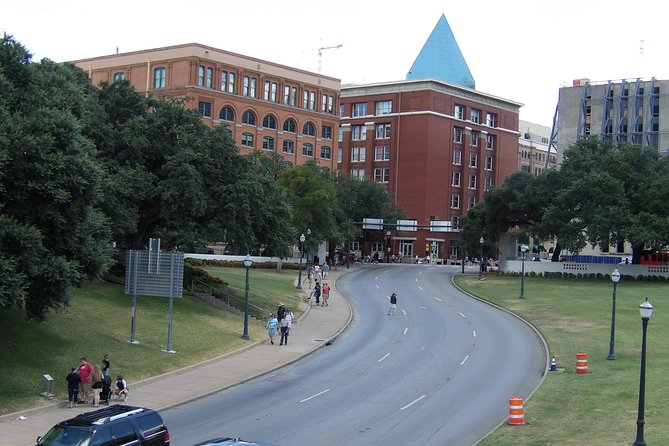 JFK Assassination Tour With Oswalds Rooming House - Meeting and Pickup Information