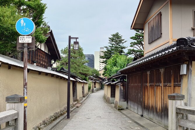 Kanazawa Private Tour With Guide Op.Bullet Train Ticket - Accessibility and Additional Information