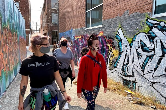 Kansas City Crossroads Art District and Westside Urban Hike - Appreciating the Architectural Wonders