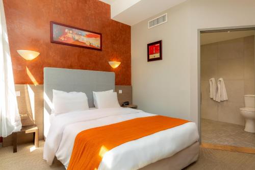 Kyriad Avignon - Palace of the Popes - Amenities and Services Offered