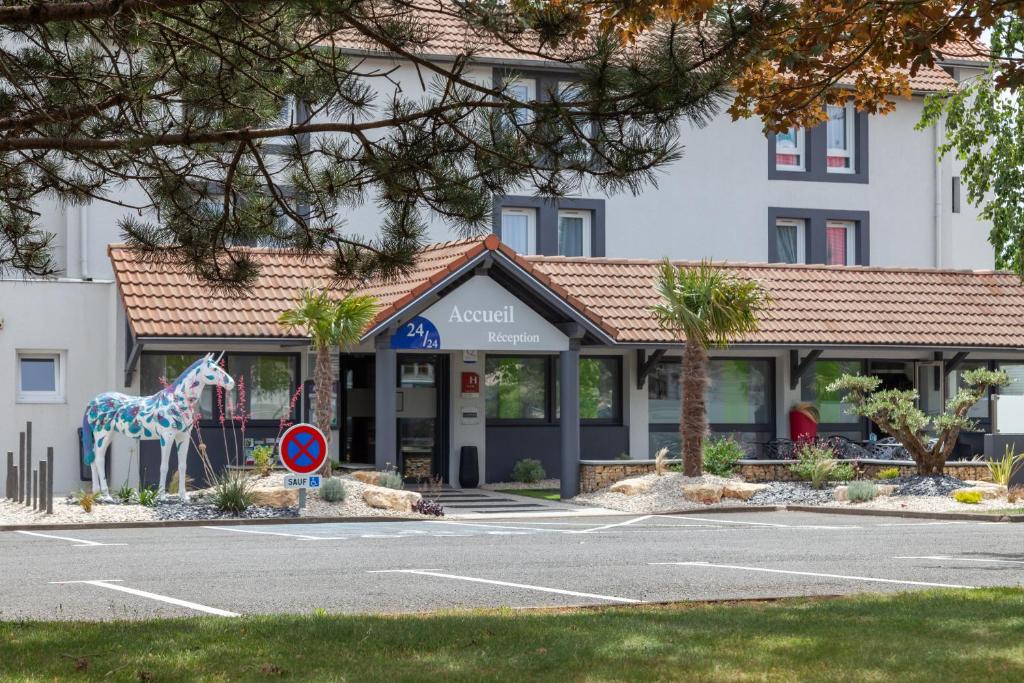Kyriad Niort-MendesFrance Space - Guest Reviews and Highlights