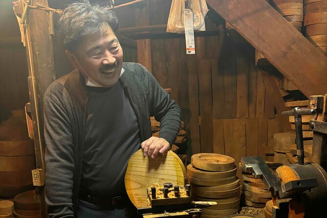 Lacquer Polishing Create Unique Japanese Tableware - Crafting Your Own Unique Bowl