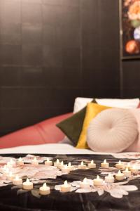 Legend Majestic Superb Love Room - Jacuzzi - Champagne - Romance - FREE Private Parking - The Perfect Location for Couples