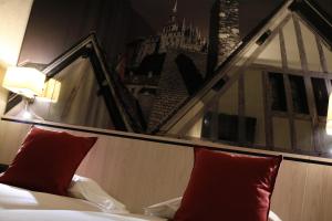 Les Terrasses Poulard - Amenities and Services