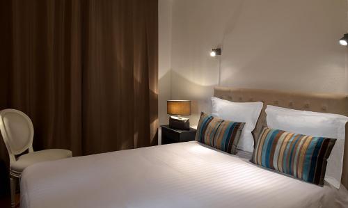 Lhermitage Logistics - Dining Options at Logis Lhermitage