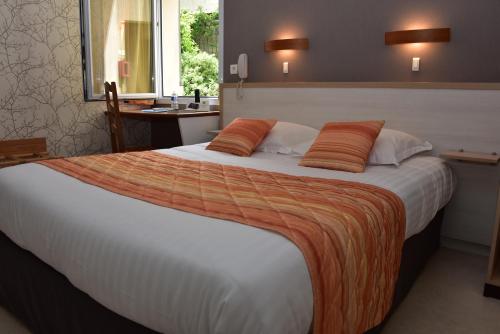 Logis Hôtel Bellevue - Activities and Recreation