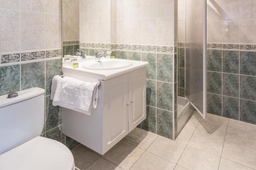 Logis Hôtel D'angleterre - Dining Options