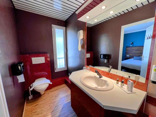 Logis Hotel De La Poste - Accommodation Options