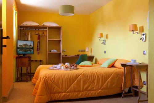 Logis Hotel Ô in Color - Accommodations