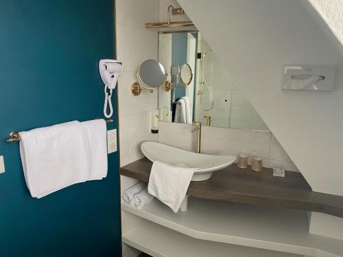 Logis Hotel Restaurant A LEtoile - Amenities and Facilities