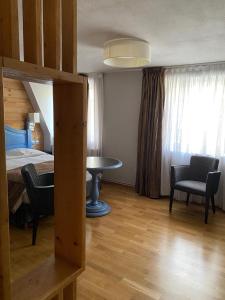 Logis Hotel Restaurant Au Cerf D'or - Guest Experience and Reviews