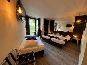 Logis Hotel Restaurant Des Acacias Lille Tourcoing - Dining Experience