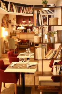 Logis Hotel-Restaurant The Golden Cup - Accommodation Options