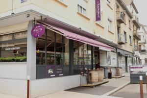 Logis Hotel-Restaurant The Golden Cup - Room Types and Features