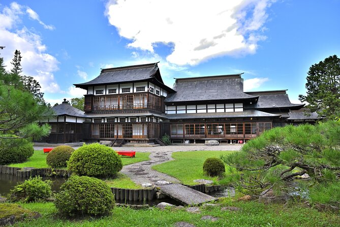 Making Original Nenju Bracelet & Safflower Dyeing in Yonezawa - Accessibility and Participation