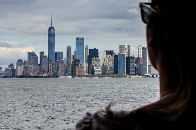 Manhattan Skyline and Statue Night Cruise - Accessibility Features