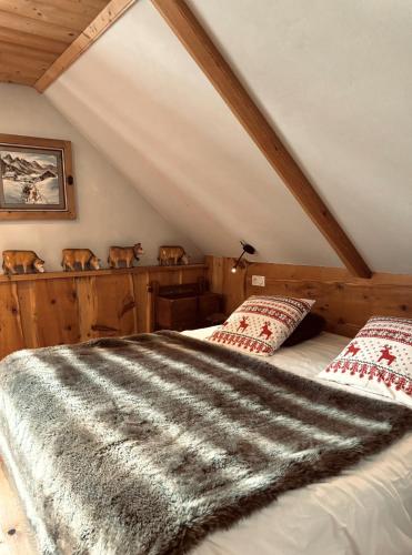 Mika's Lofts - Dining Options at Hôtel De La Chaussée