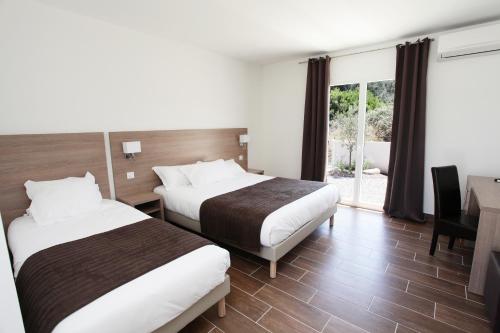 Nacres Hotel - Guest Reviews and Feedback