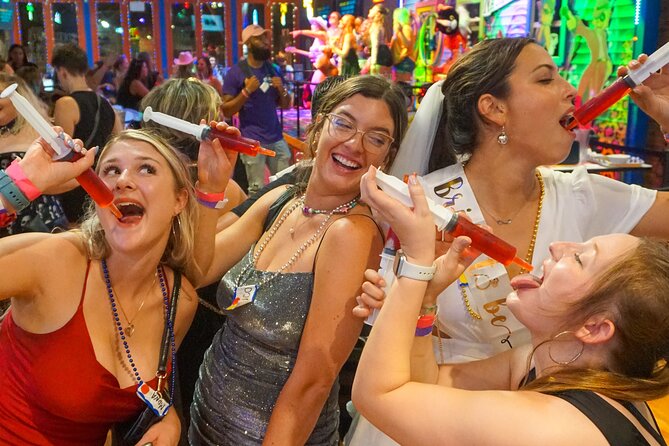 Nashville Bar Crawl With VIP Club Entrance, Souvenir, Bonus Shots - Praise for Tour Hosts