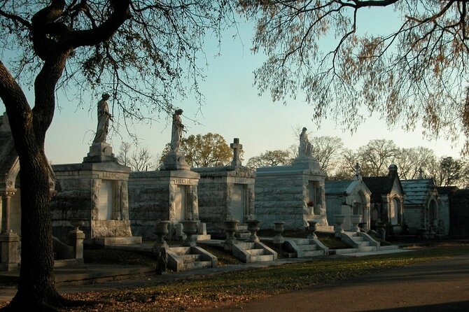 New Orleans Private City and Cemetery Tour - Up to 24 Passengers - Pickup Information