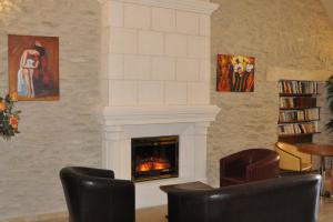 Notre Dame De Lumières Hospitality - Memorable Dining Options