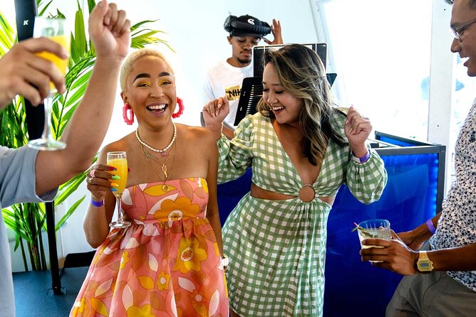 NYC Bottomless Brunch Cruise With Iconic Views - Bottomless Mimosas and Drink Options