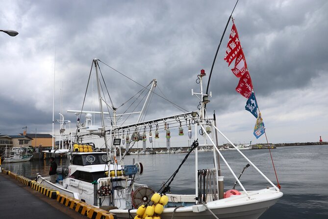 Oma Maguro Sea Polefishing With Fisherman - Safety Considerations and Requirements