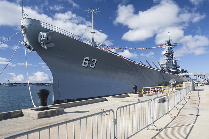 Passport to Pearl Harbor - Group Size and Tour Format