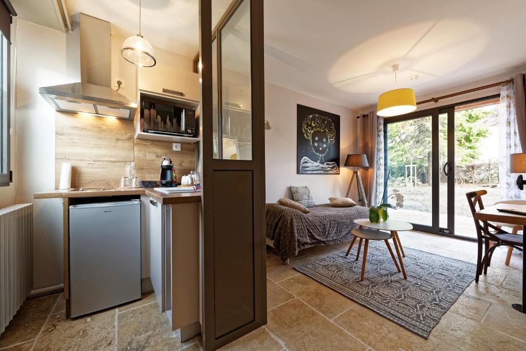 Pied À Terre - Serviced Apartments in the Heart of Autun - Amenities and Services