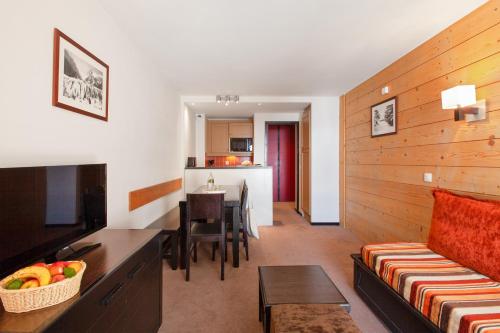 Pierre & Vacances Residence Le Tikal - Location and Accessibility