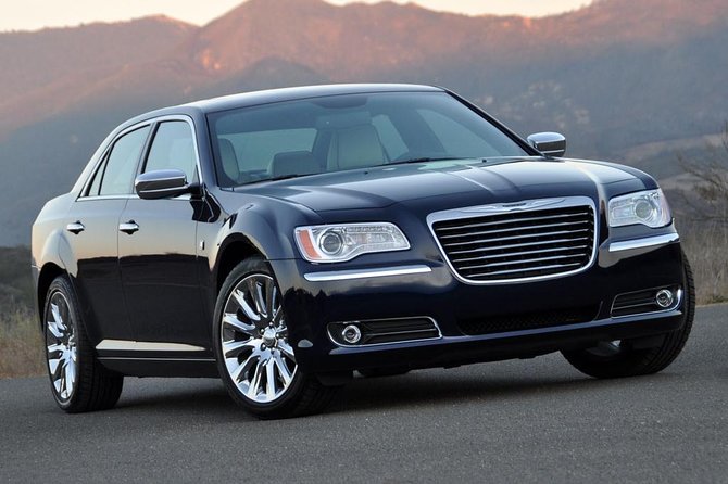Private Arrival Transfer: Buffalo Niagara International Airport to Niagara Falls, New York - Meeting Your Driver at the Airport