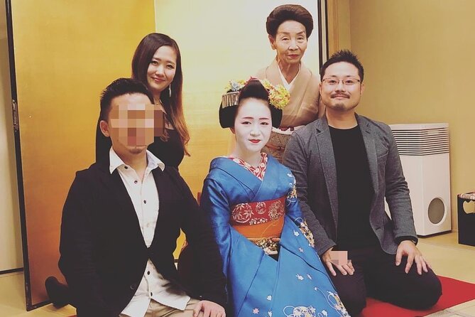 Private Banquet With Maiko and Geiko After Dinner - Private Transportation and Guided Tour