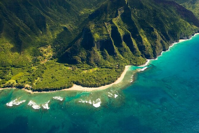 Private Luxury Air Tour Over Kauai - Accessibility and Additional Information