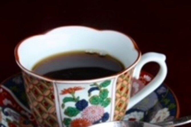 Relaxing Head Spa & Scenic Hot Spring Retreat - Savoring the Specialty Coffee and Homemade Ice Cream