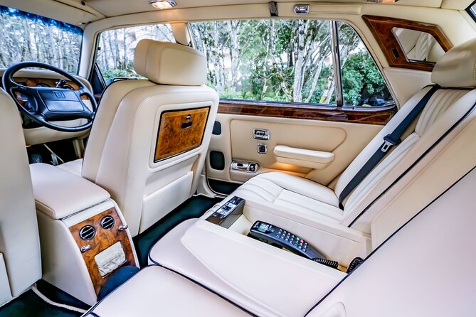 Rolls-Royce & Bentley Chauffeured All-inclusive Wine Tasting Tour - The Scenic Route to Willamette Valley