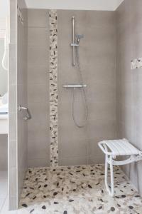 Saint Jacques Hotel - Guest Experience and Feedback