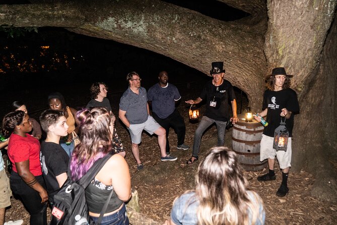 San Diego Ghosts: Gaslamp Haunted Tour - Guide Profiles and Engagement