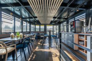 Savy Hotel - Guest Reviews and Experiences