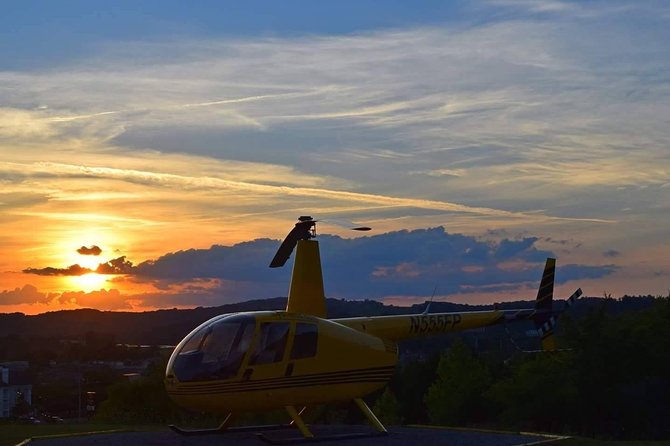 Scenic Helicopter Tour of Wears Valley, Tennessee - In-Flight Commentary
