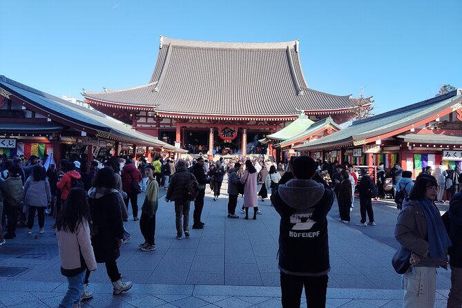 Senso-ji Temple Tour 1400 Years of Faith & Purification in Tokyo - Navigating the Sensoji Temple Grounds