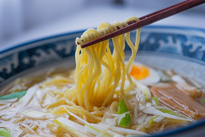 Shinjuku Ramen Crawl – Taste the Best of Ramen Shops 1.5h - Guide Services
